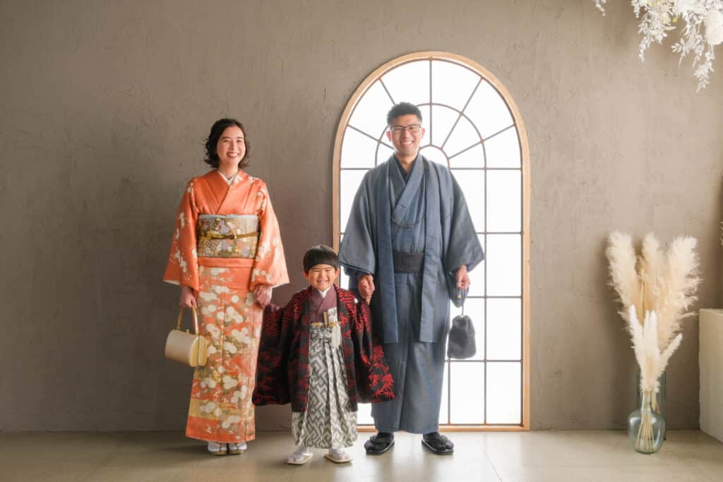 a man and woman in traditional japanese clothing